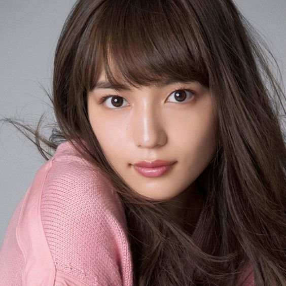 川口春奈さんの高校と大学の偏差値と芸能界デビューのきっかけは