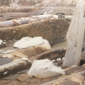 小田原城の跡地の発掘調査の写真
