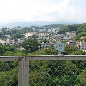 天守から望む箱根の山々