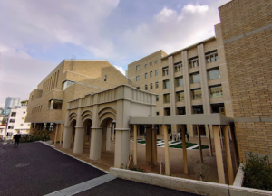 青山学院中等部の外観