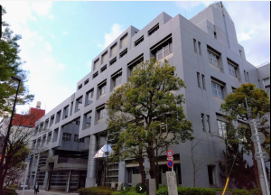 東京都立新宿山吹高等学校の外観