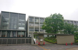 東邦高等学校の外観