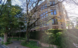 杉並区立高井戸中学校の外観