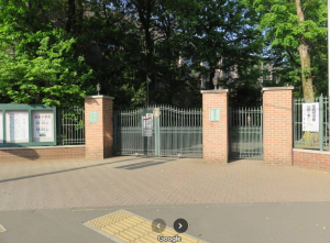 明星学苑 明星小学校の外観
