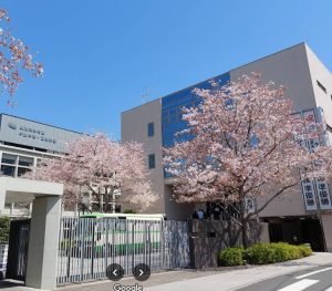 明治大学付属中野中学校・高等学校の外観