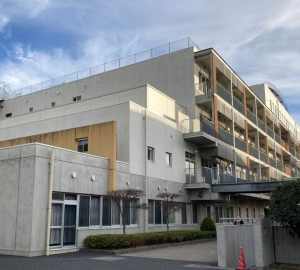 西東京市立青嵐中学校の外観