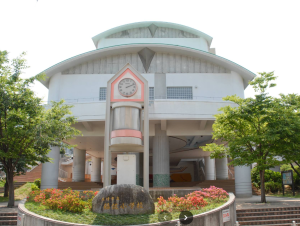 長崎市立稲佐小学校の外観