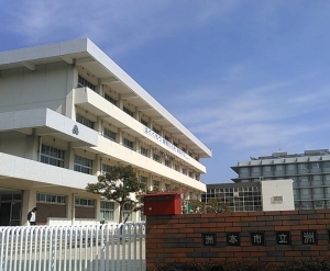 洲本市立洲浜中学校の外観