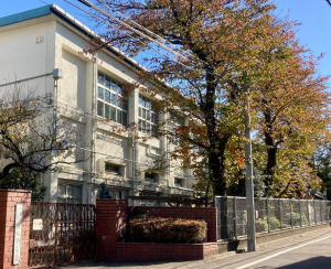 世田谷区立八幡小学校の外観