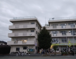 さいたま市立西原小学校の外観