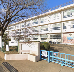 平塚市立城東小学校の外観