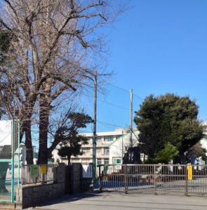 船橋市立法典小学校の外観