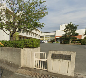 荒尾市立荒尾第四中学校の外観