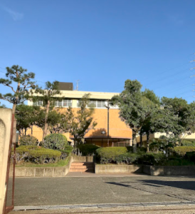 木津川市立木津第二中学校の外観