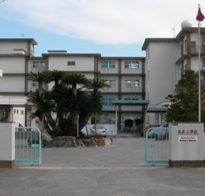 糸島市立前原小学校の外観