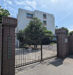 関東学院中学校・高校の外観